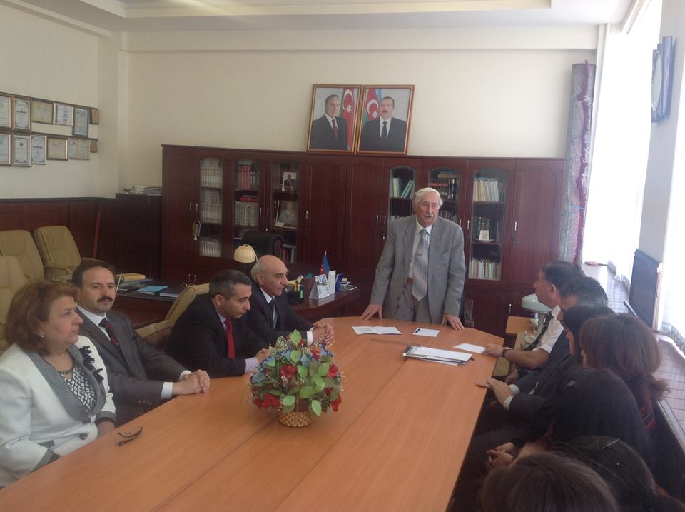 Professor Abuzər Xələfov foto arxiv