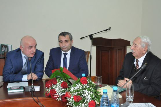 Professor Abuzər Xələfov foto arxiv