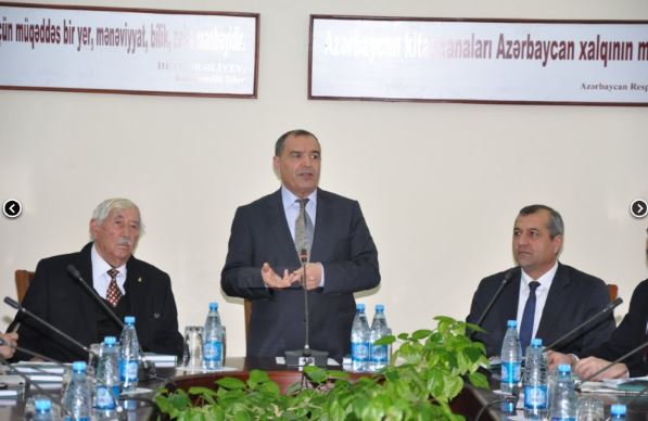 Professor Abuzər Xələfov foto arxiv