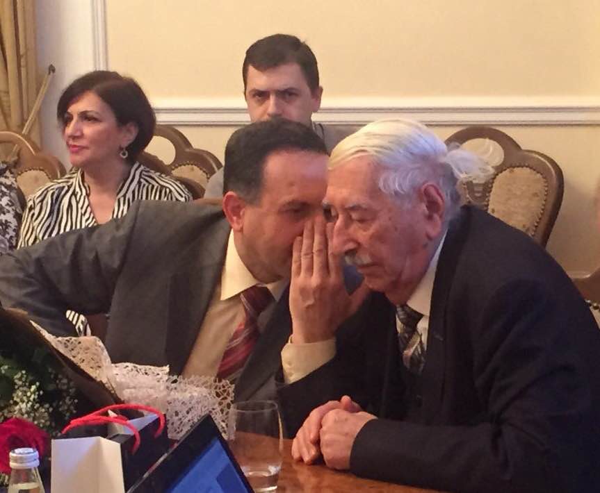 Professor Abuzər Xələfov foto arxiv