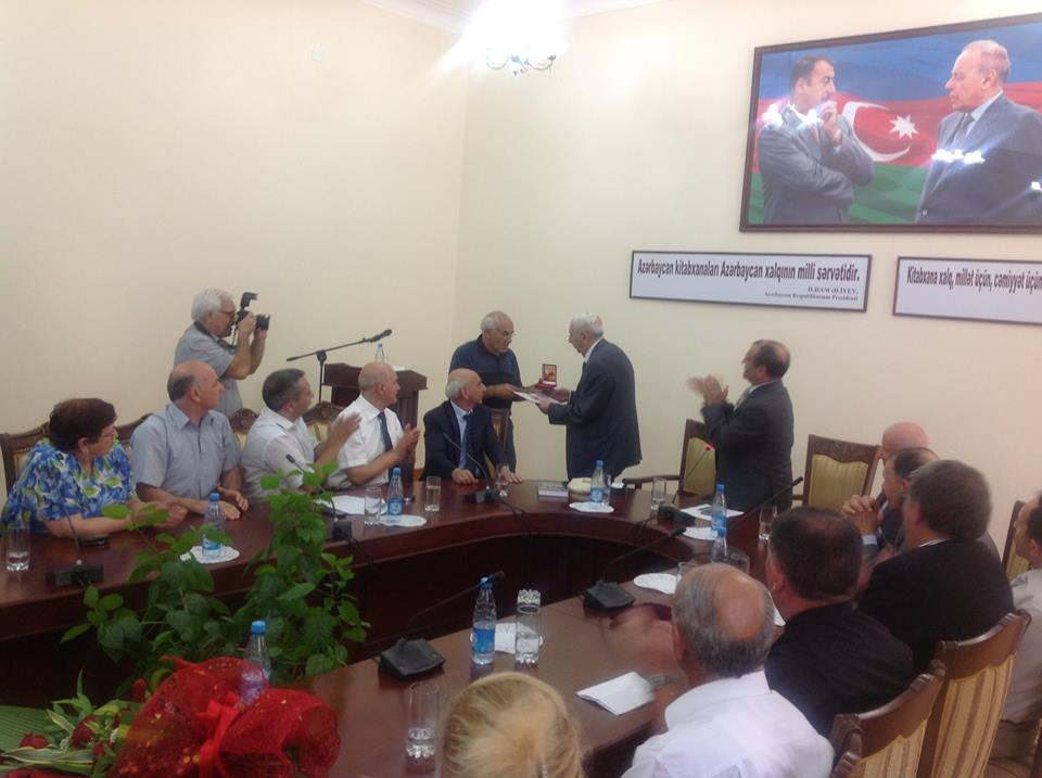 Professor Abuzər Xələfov foto arxiv