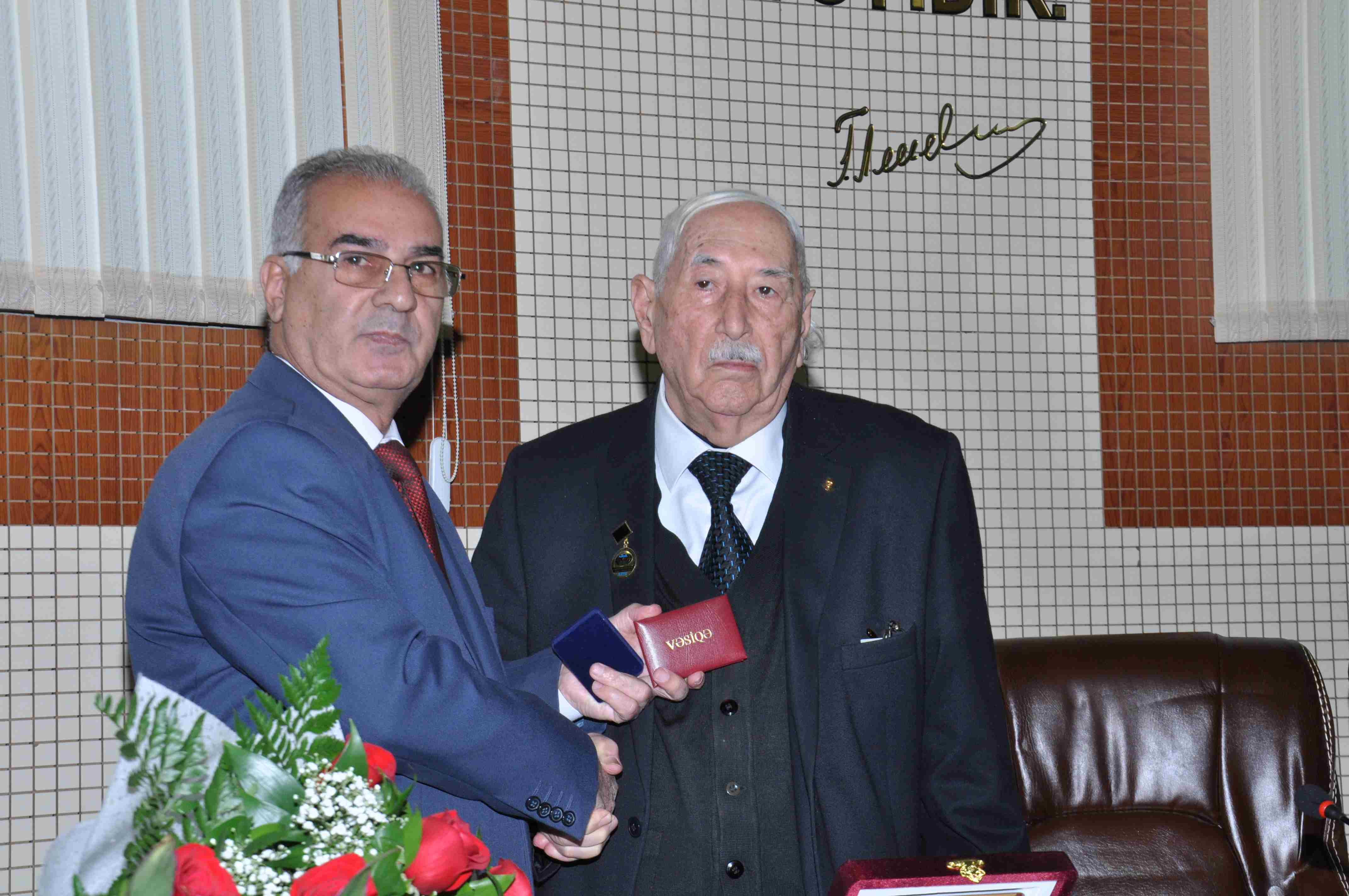 Professor Abuzər Xələfov foto arxiv