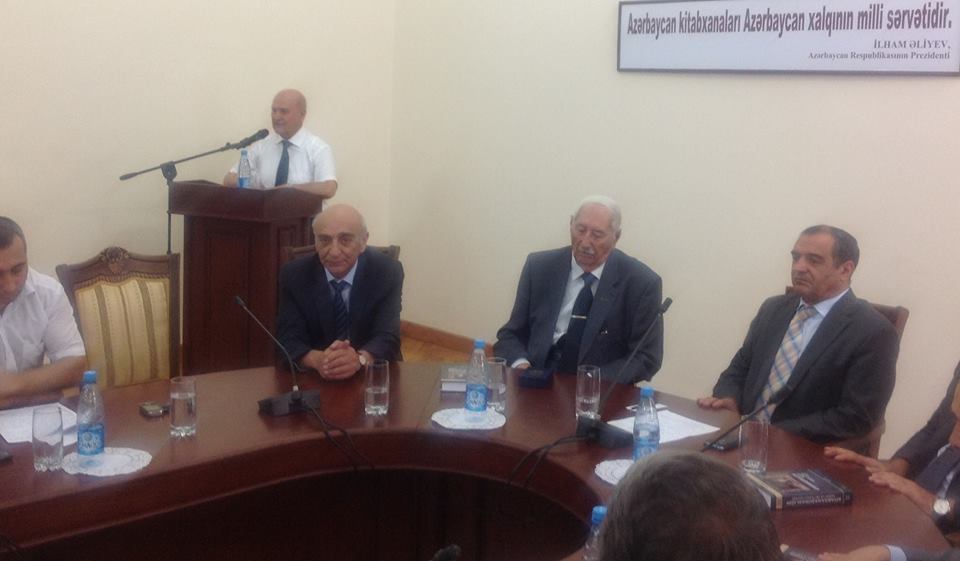 Professor Abuzər Xələfov foto arxiv